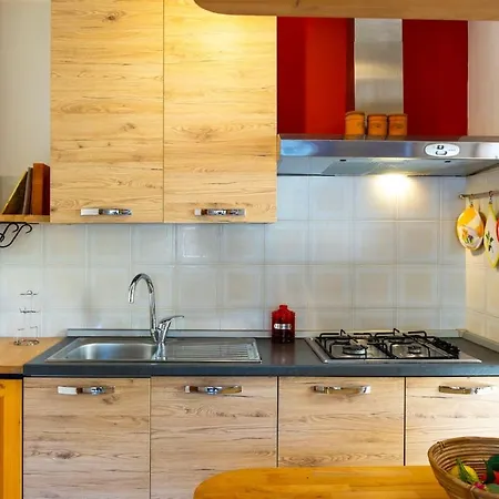 Yellow Sun Retreat - Doppio Terrazzo & Mare 5min Apartament *